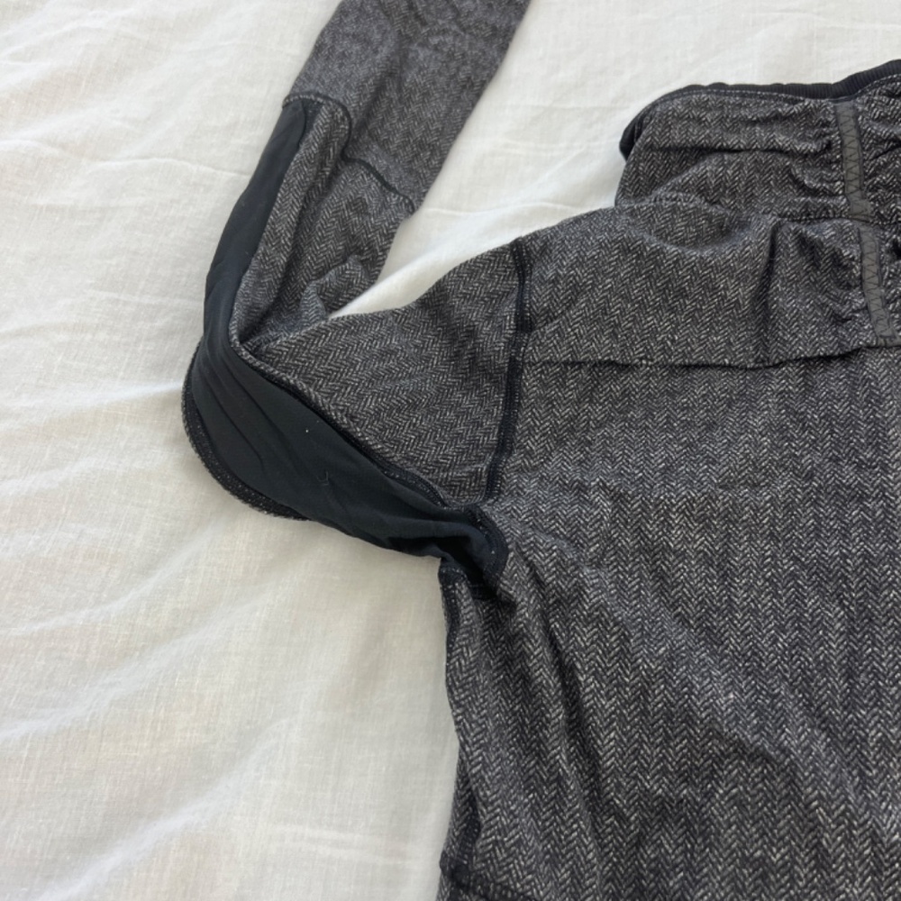 Lululemon Pullover - image 8